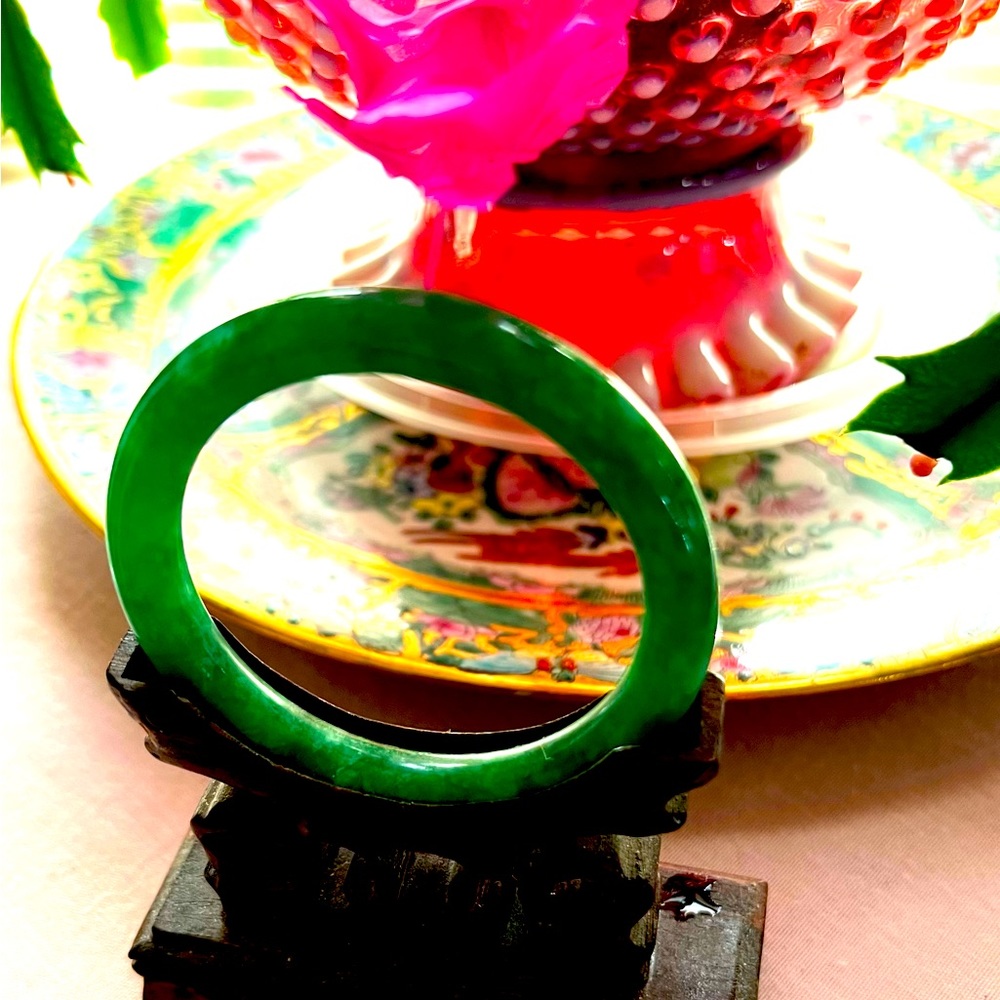 Imperial Jade Bangle